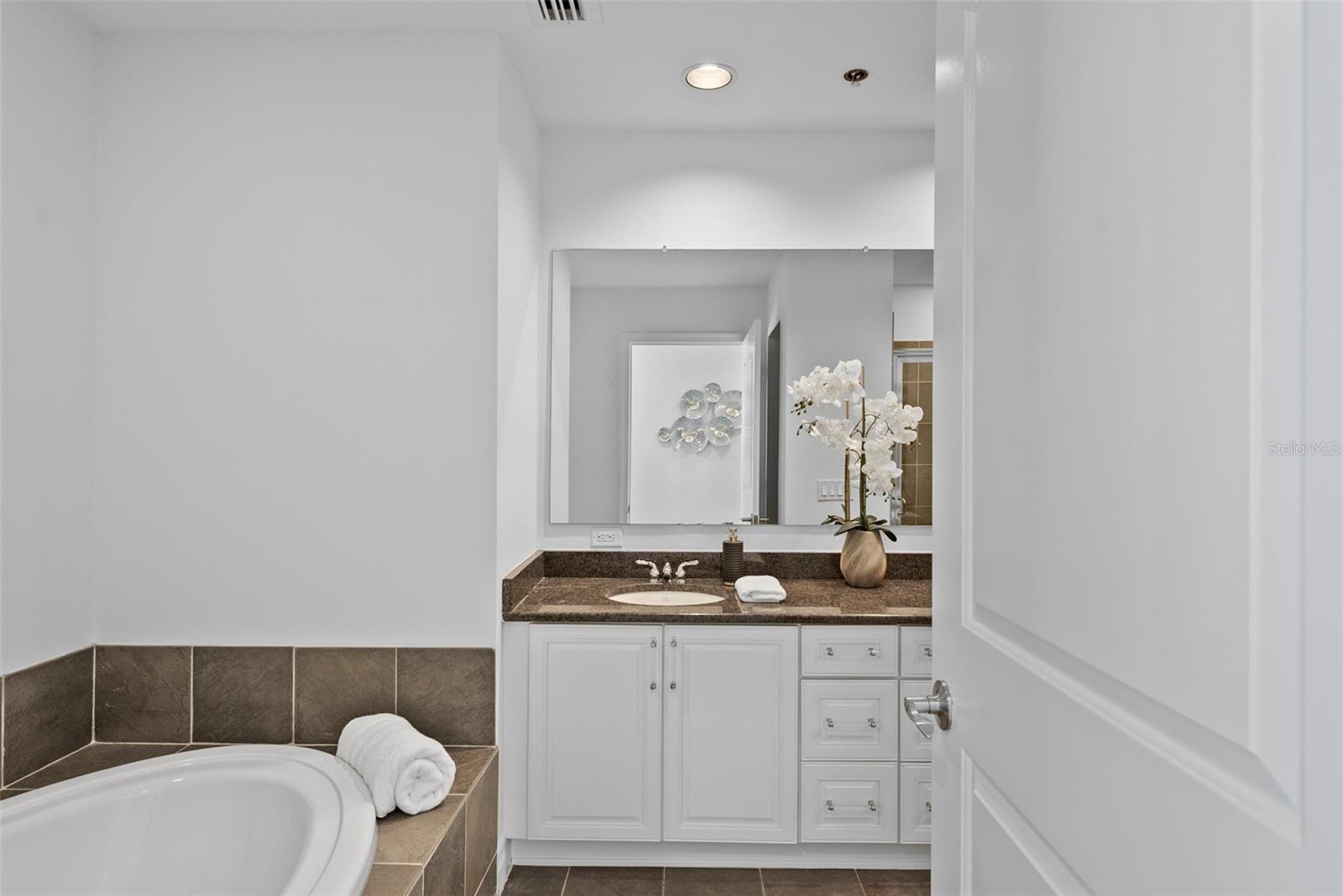 TOWERS OF CHANNELSIDE CONDOMIN - Residential