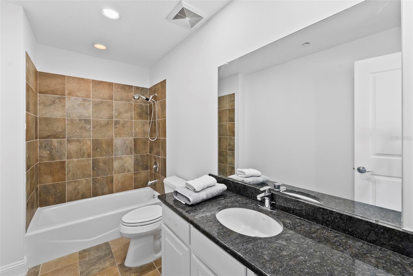 TOWERS OF CHANNELSIDE CONDOMIN - Residential