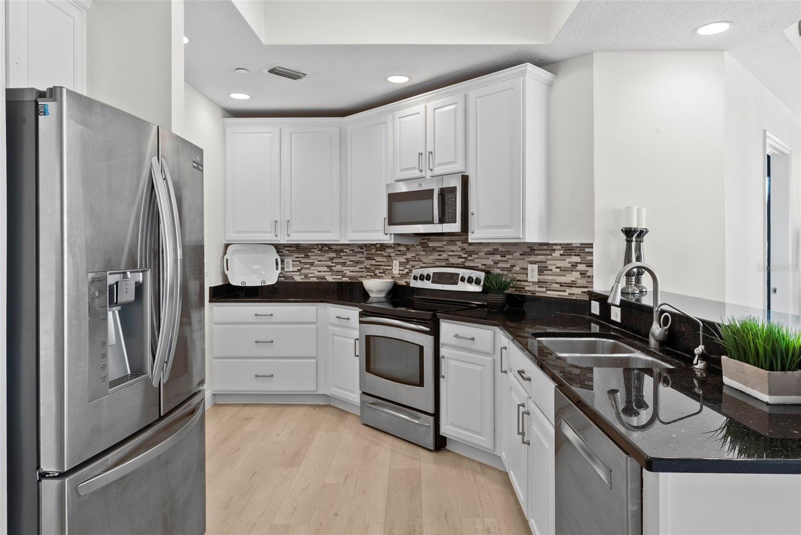 TOWERS OF CHANNELSIDE CONDOMIN - Residential