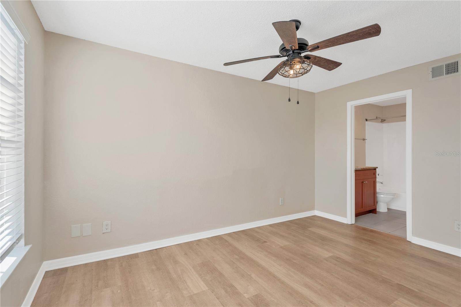 VANTAGE POINT CONDO - Residential