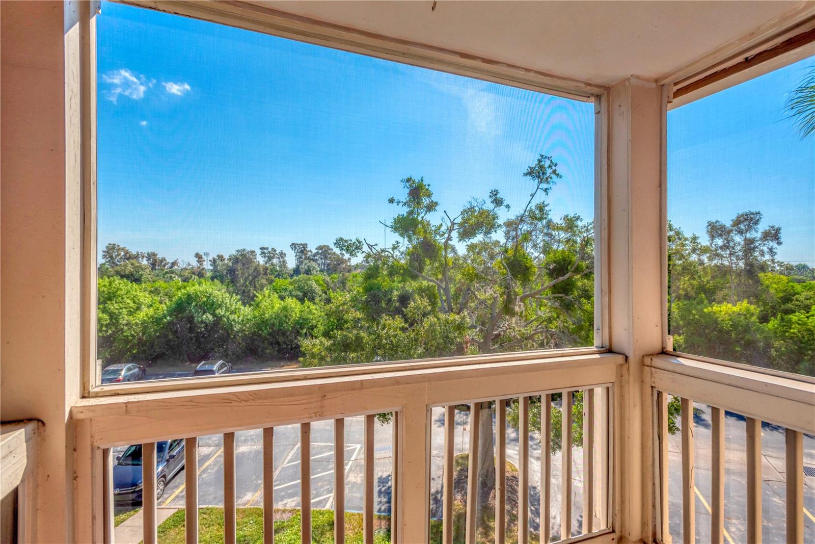 VANTAGE POINT CONDO - Residential