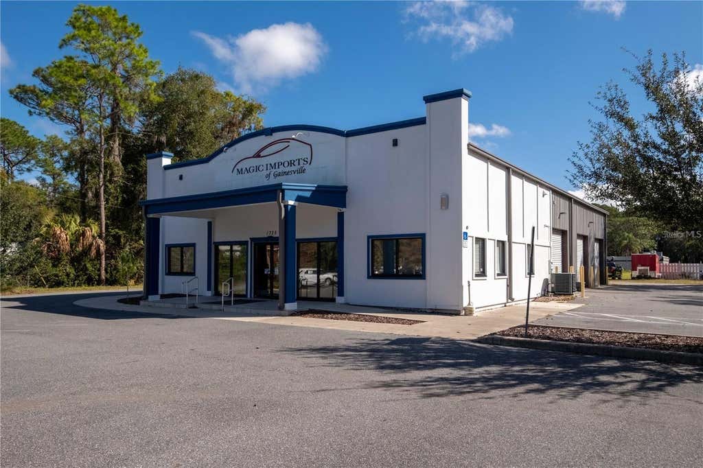 Photo of 1725 N Main Street, Gainesville, FL 32609 (MLS # GC542881)