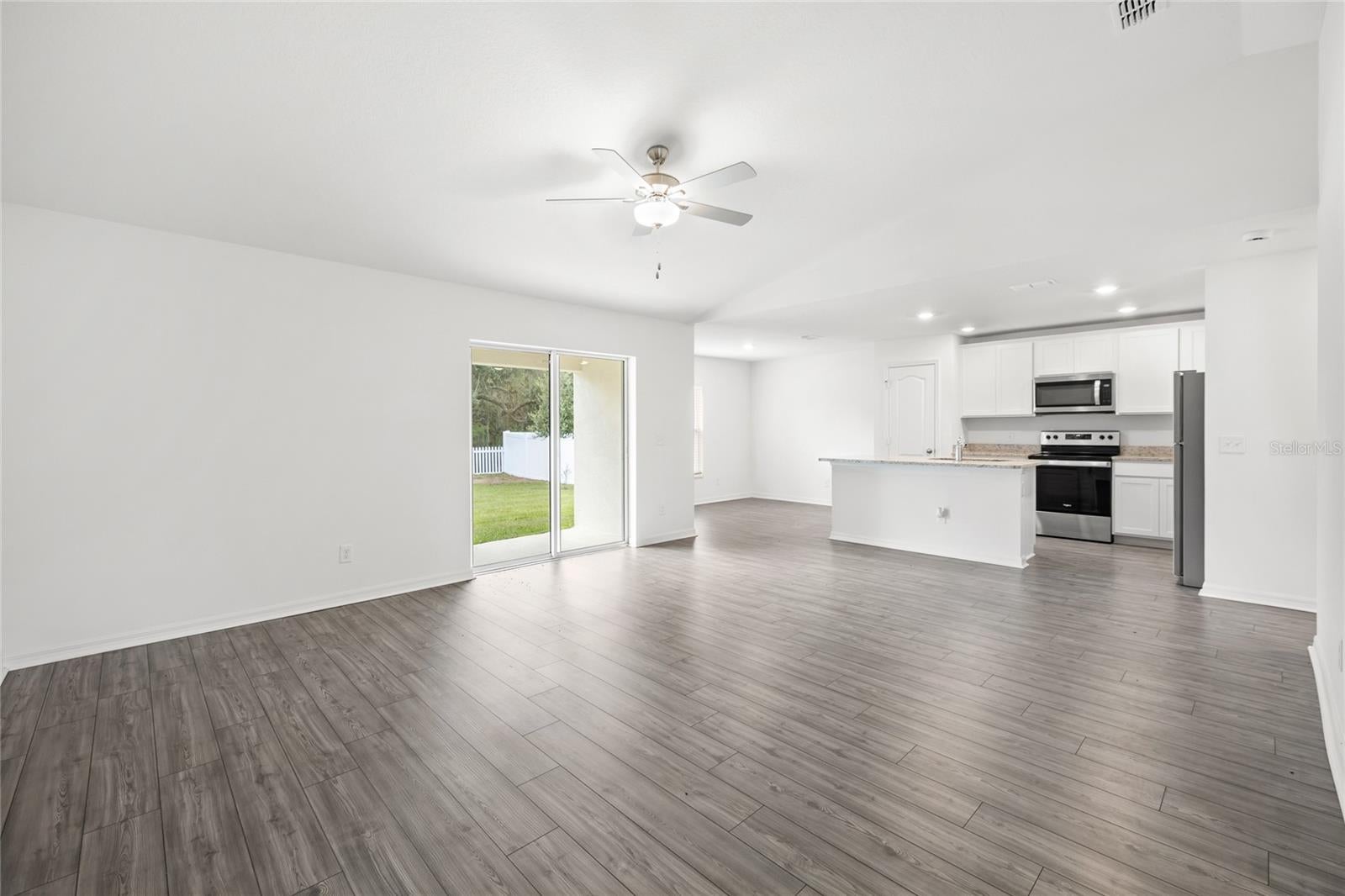 318 BOWFIN COURT