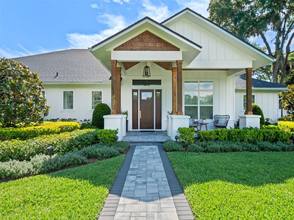 Photo of 340 Lakeview Road, Winter Garden, FL 34787 (MLS # O6315523)