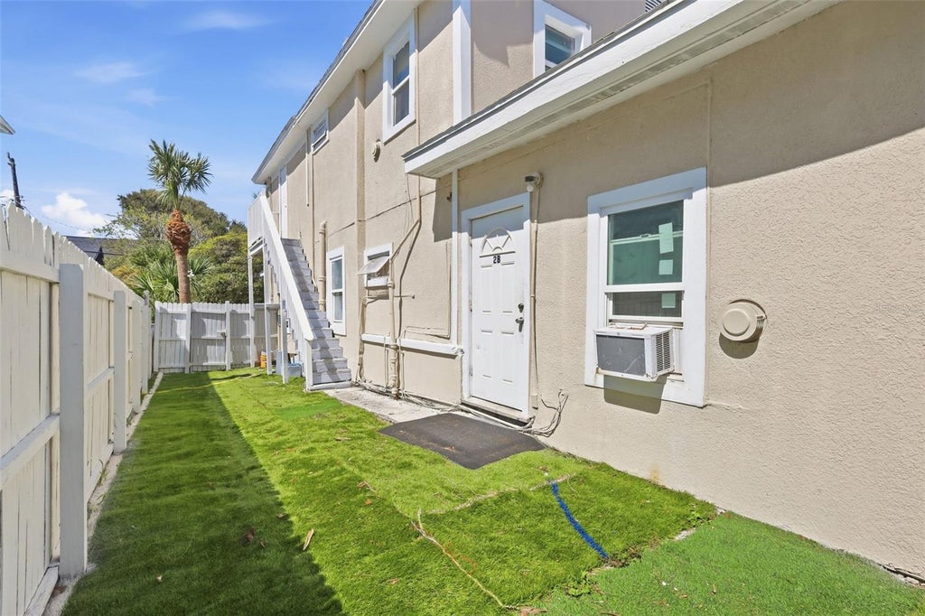 Photo of 13 S Oleander Avenue, Daytona Beach, FL 32118 (MLS # O6443355)