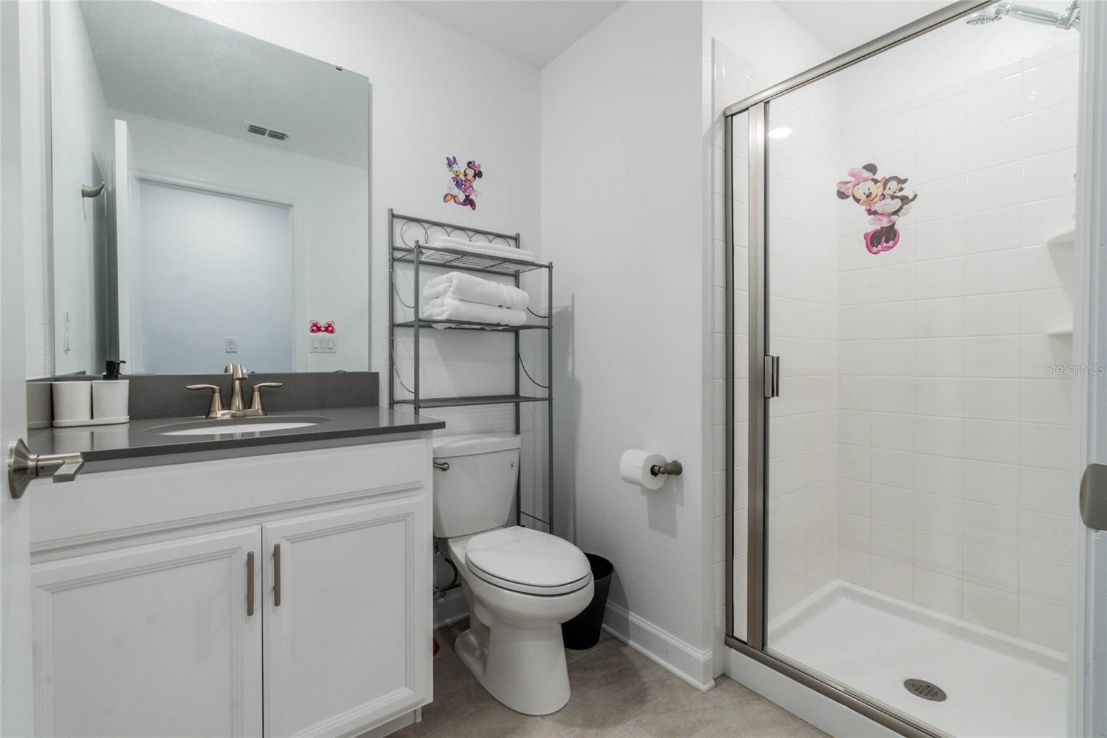 COVE/STOREY LAKE IV - Residential