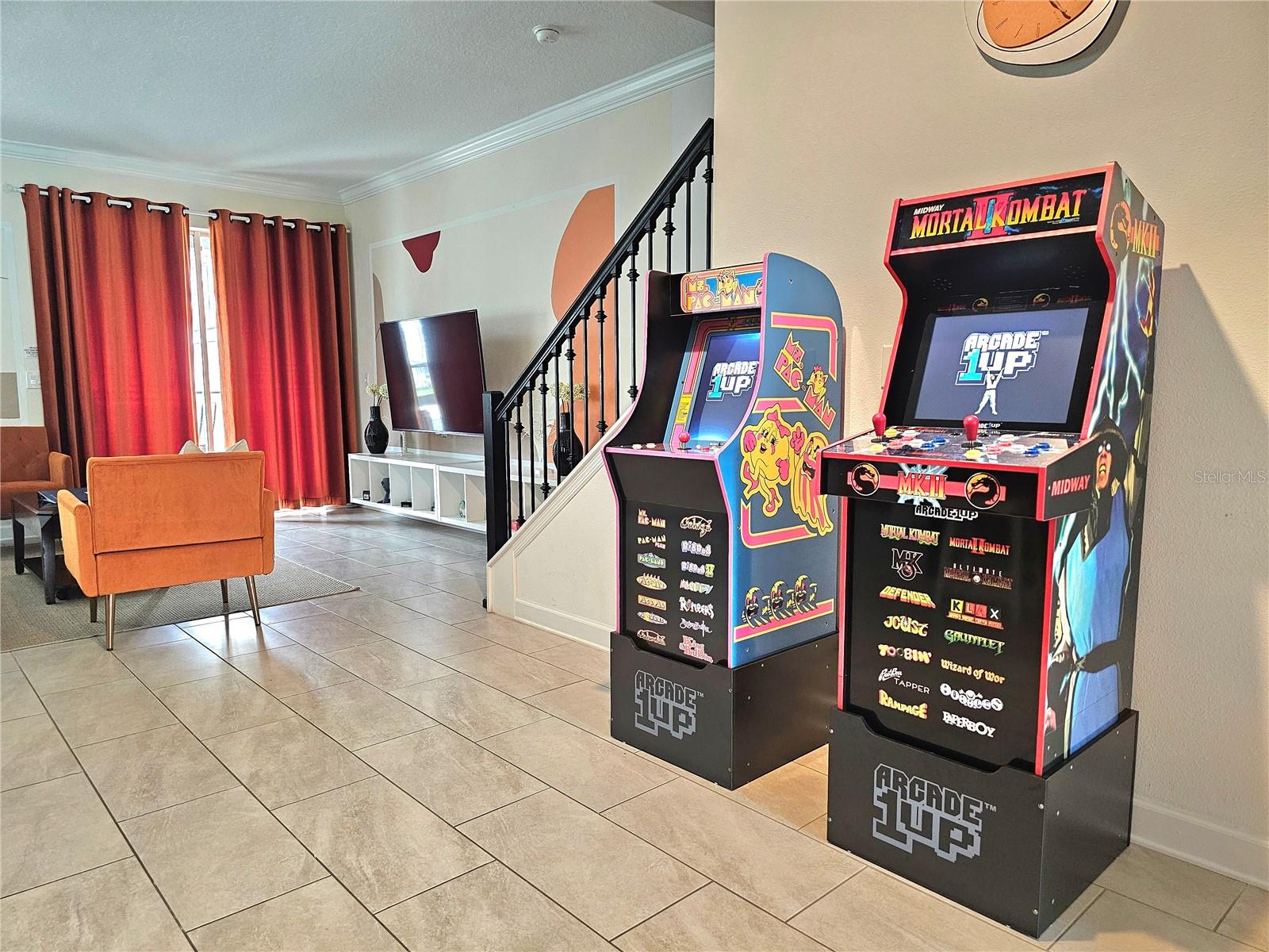 COVE/STOREY LAKE IV - Residential