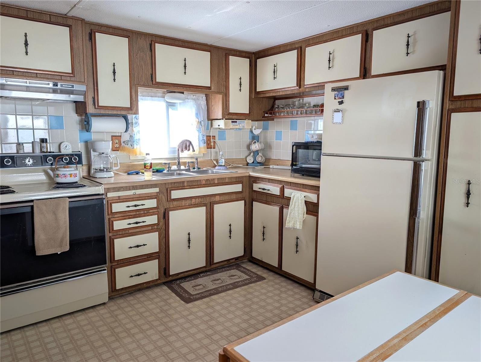 GOLDEN GATE MOBILE HOME PARK UNREC - Residential