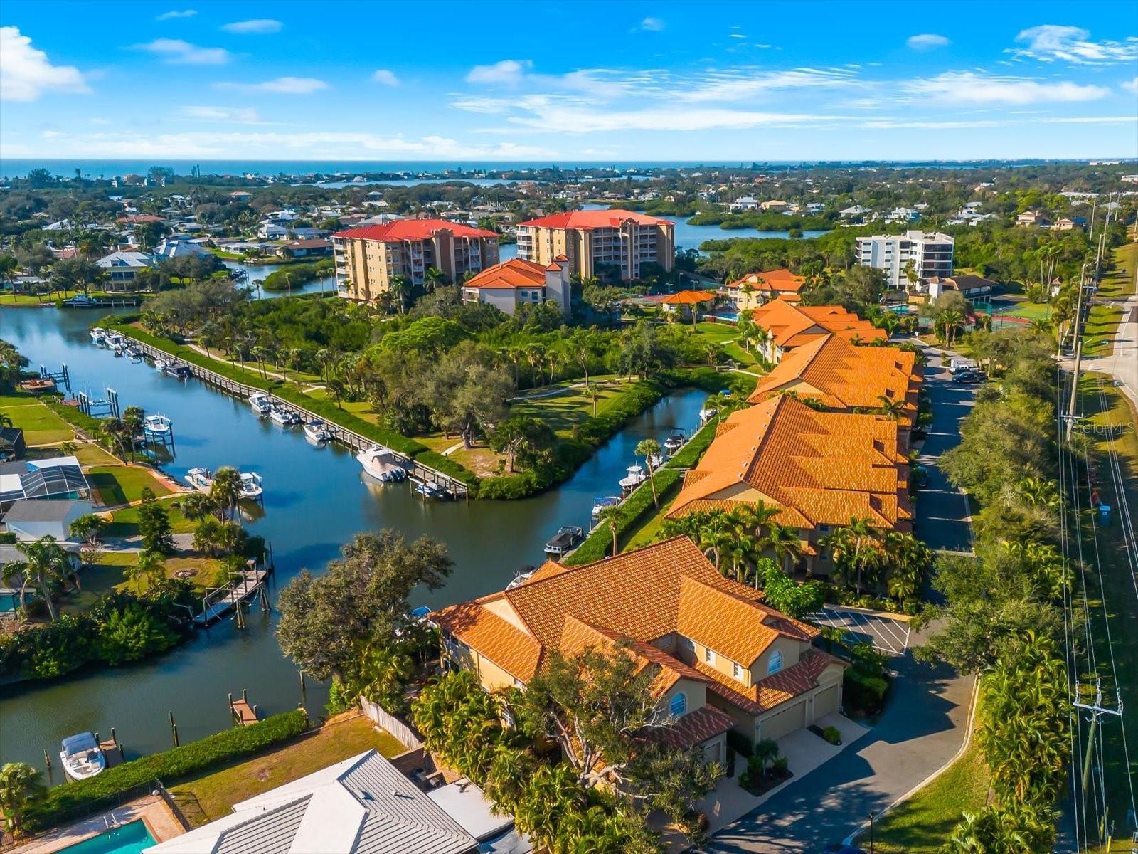 BLACKBURN HARBOR - Residential