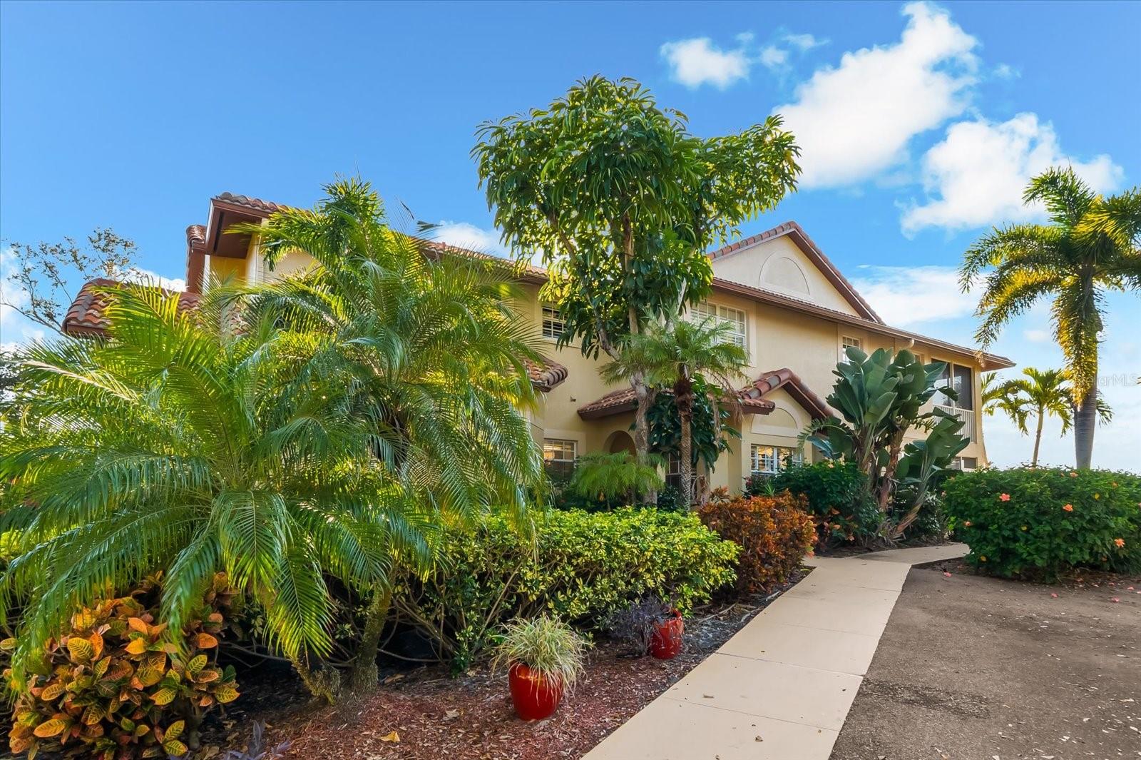 BLACKBURN HARBOR - Residential