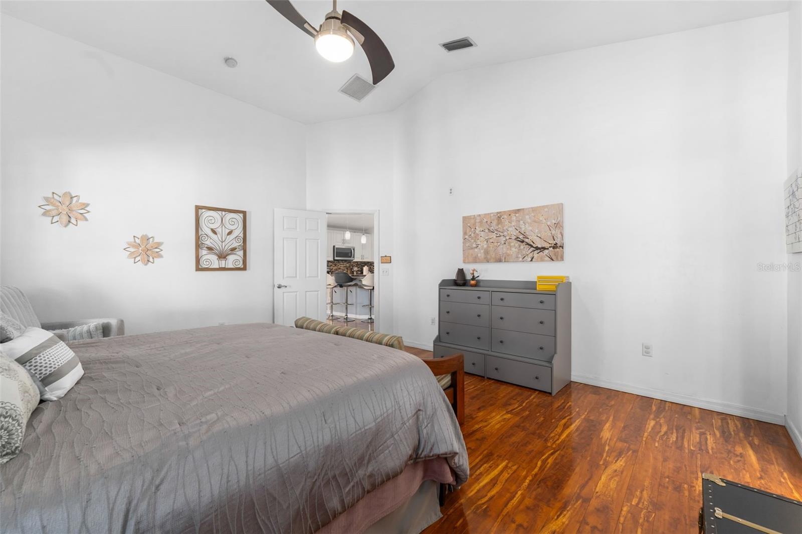 SORRENTO PH 1 - Residential