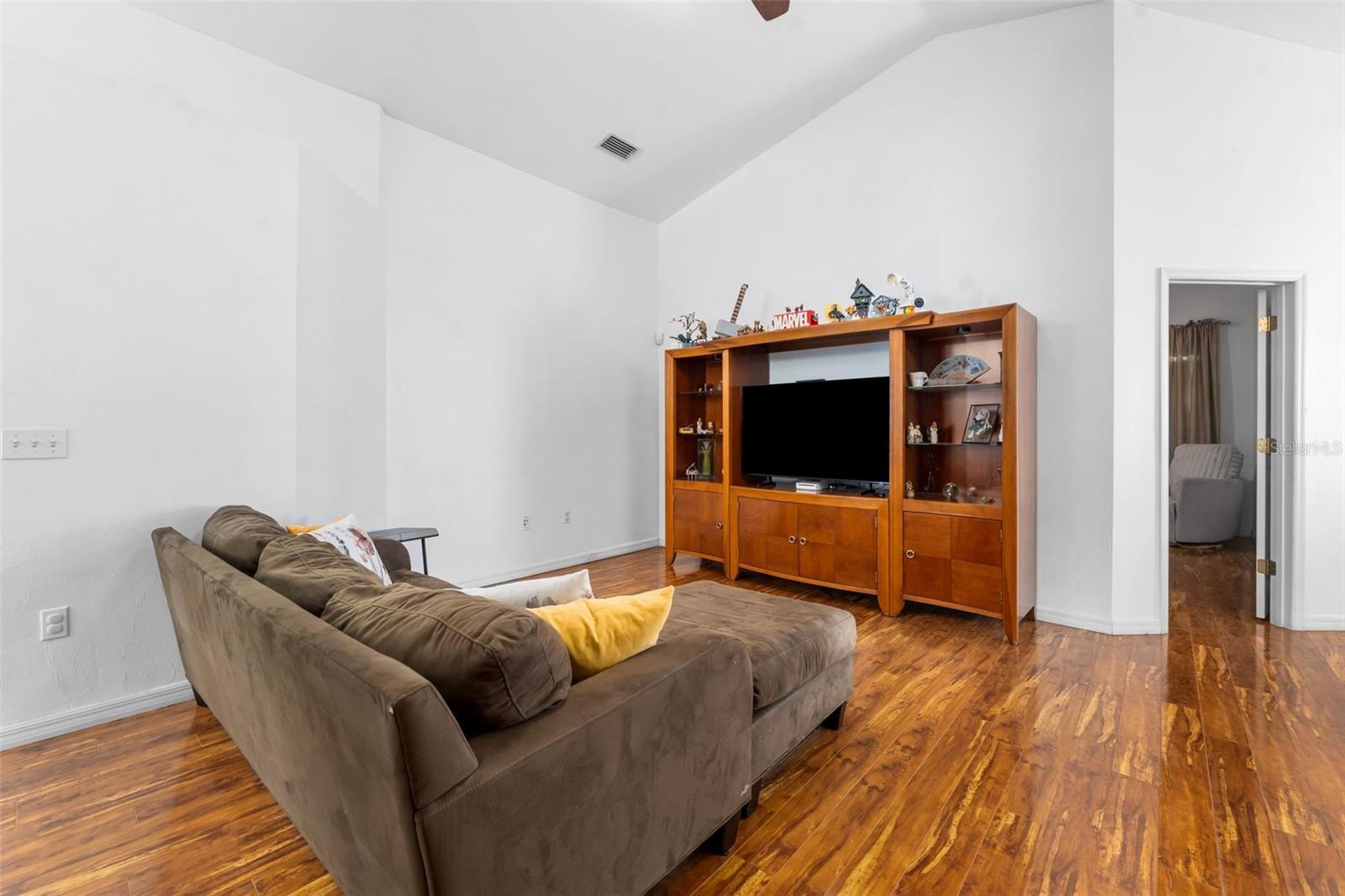 SORRENTO PH 1 - Residential