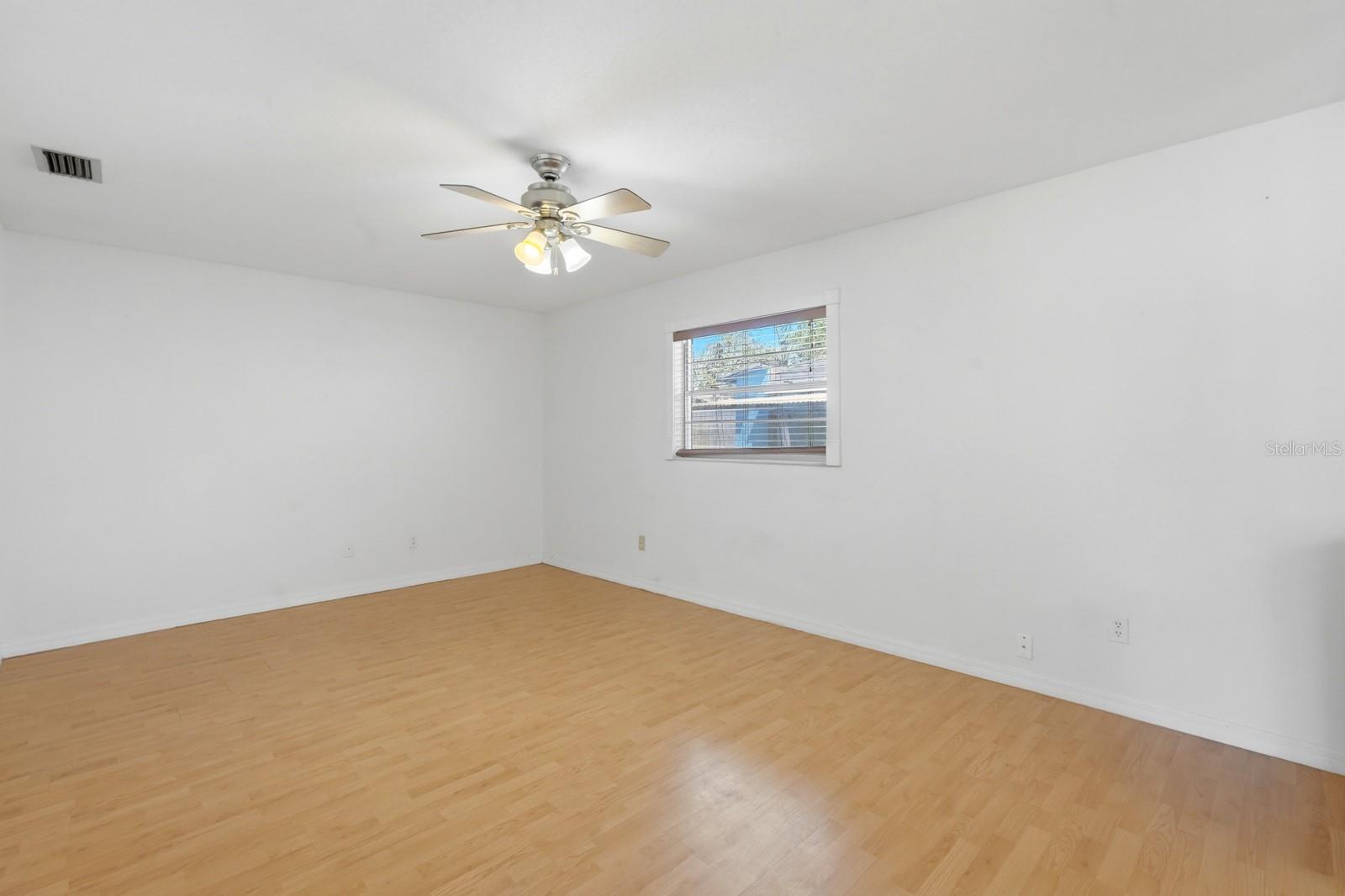 KINGSWOOD - Residential