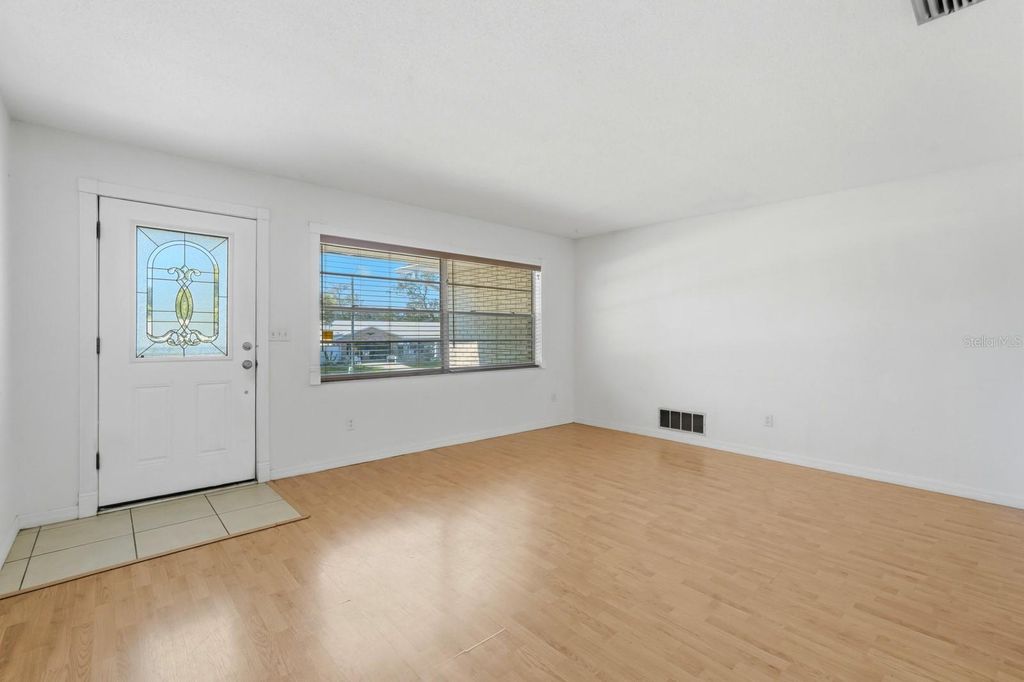 Photo of 1077 Chelsea Way, Port Orange, FL 32129 (MLS # V4947998)