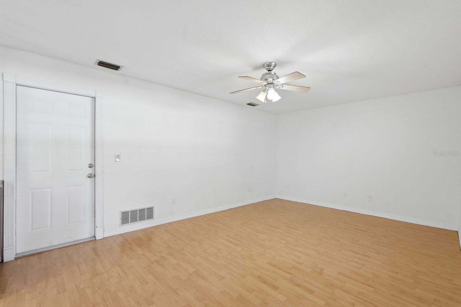 KINGSWOOD - Residential