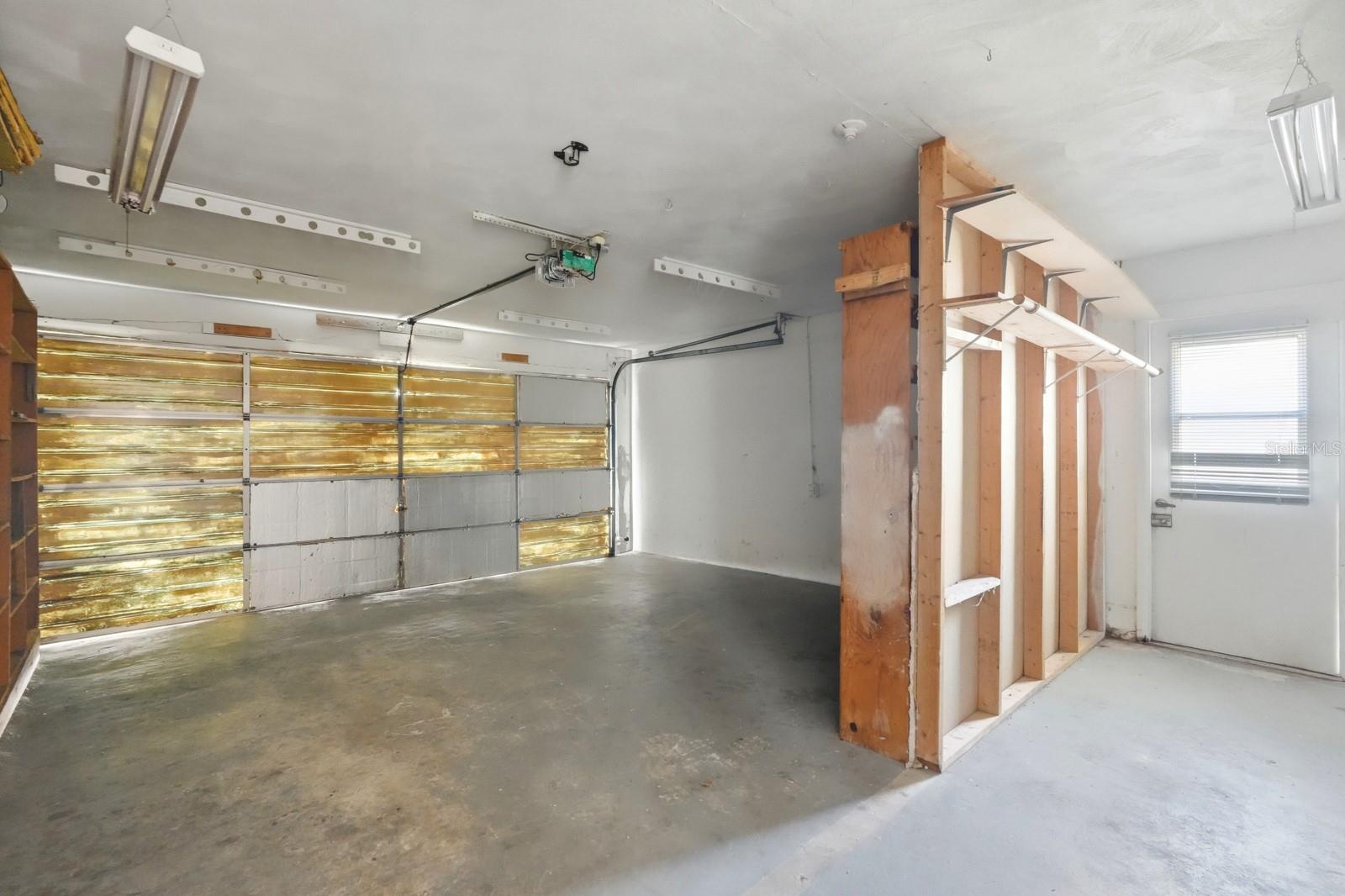 KINGSWOOD - Residential