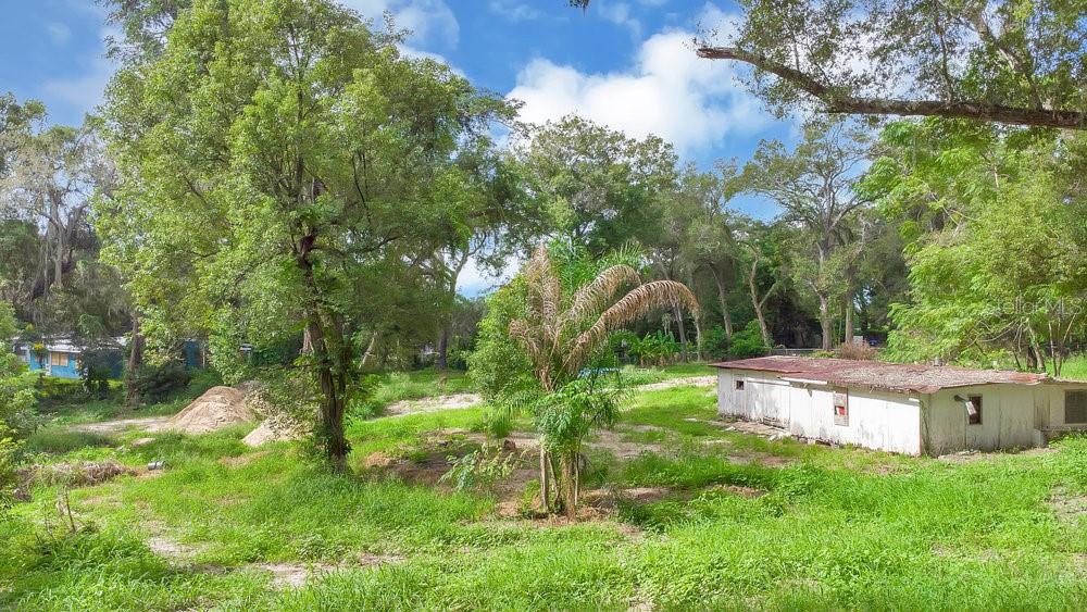 Seller its open to do an owner financing. Great location, ready to build.