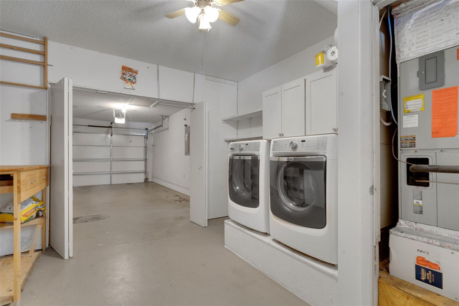 CIRCLE SQUARE WOODS - Residential