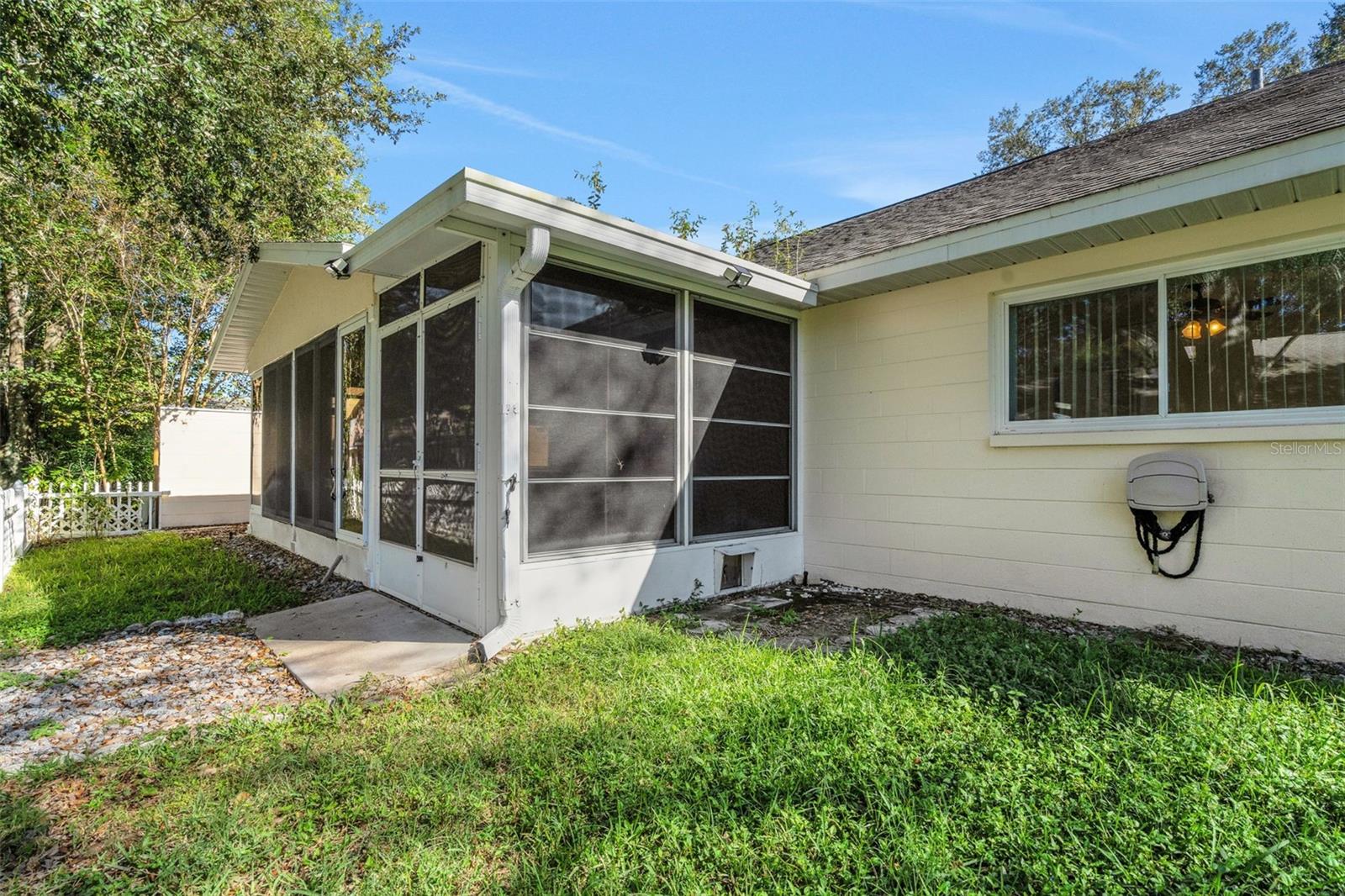 CIRCLE SQUARE WOODS - Residential