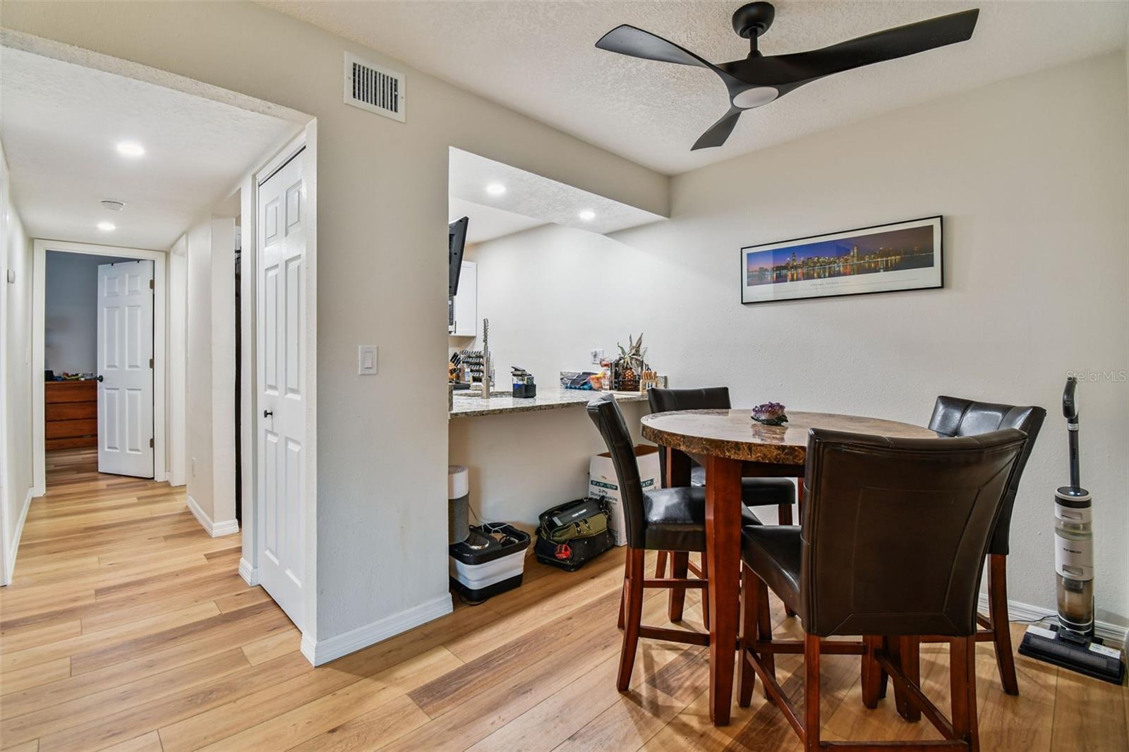 FOUNTAIN SQUARE CONDO - Residential