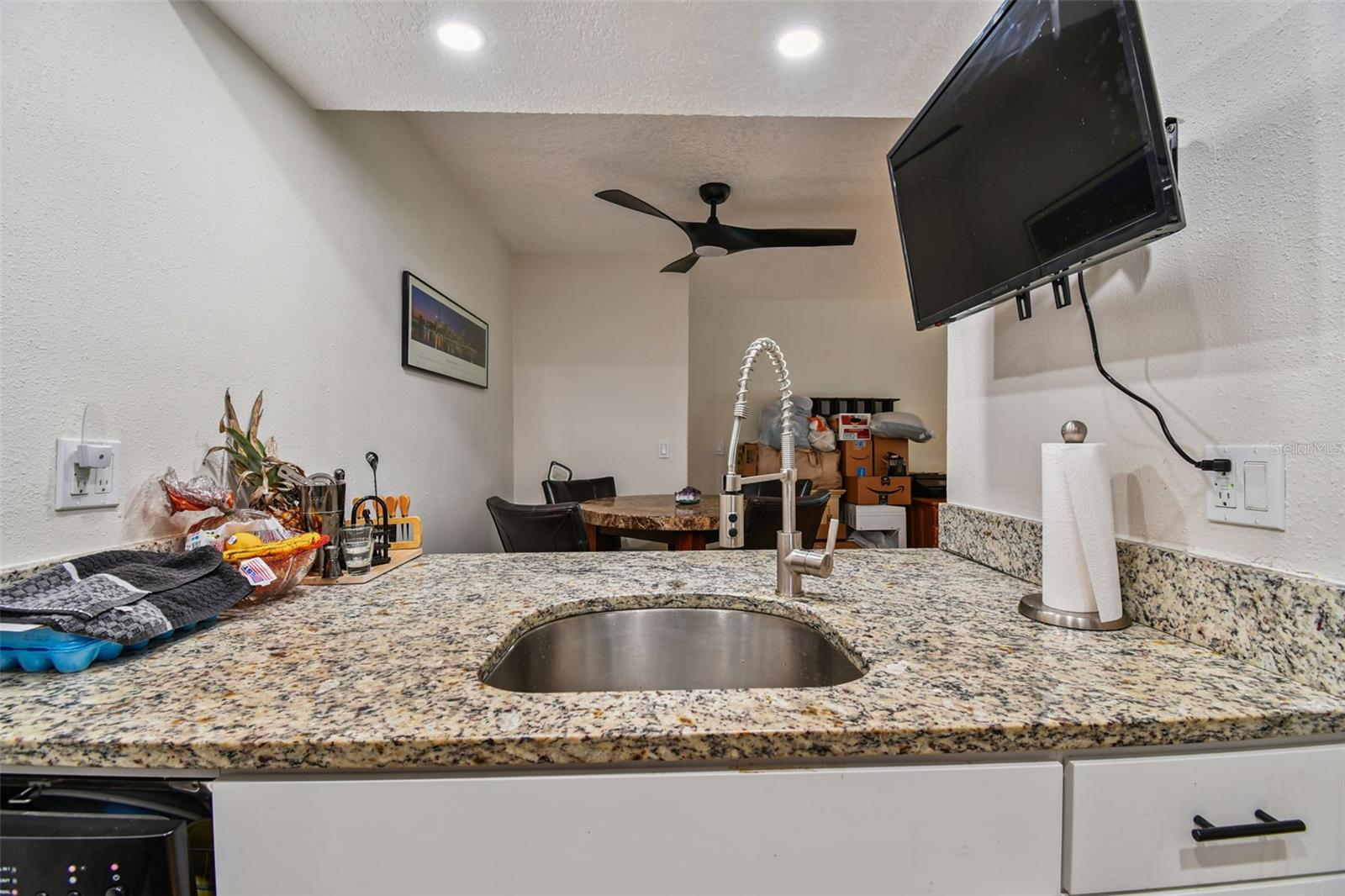 FOUNTAIN SQUARE CONDO - Residential