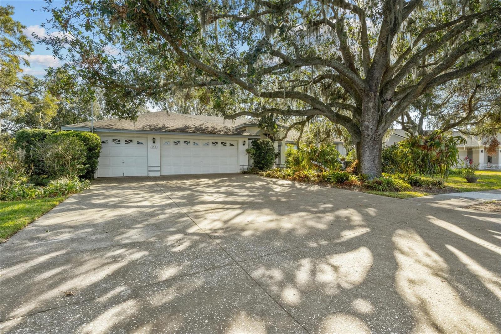 150 WOODCREST LANE