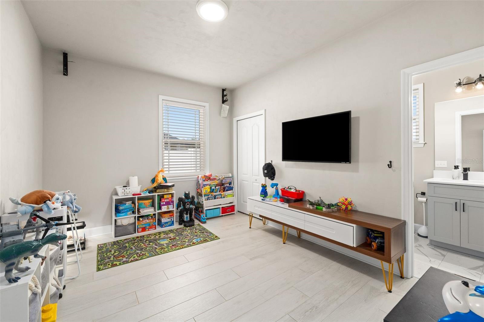 COUNTRYWAY OF NEWBERRY PH IV PB 37 PG 78 - Residential