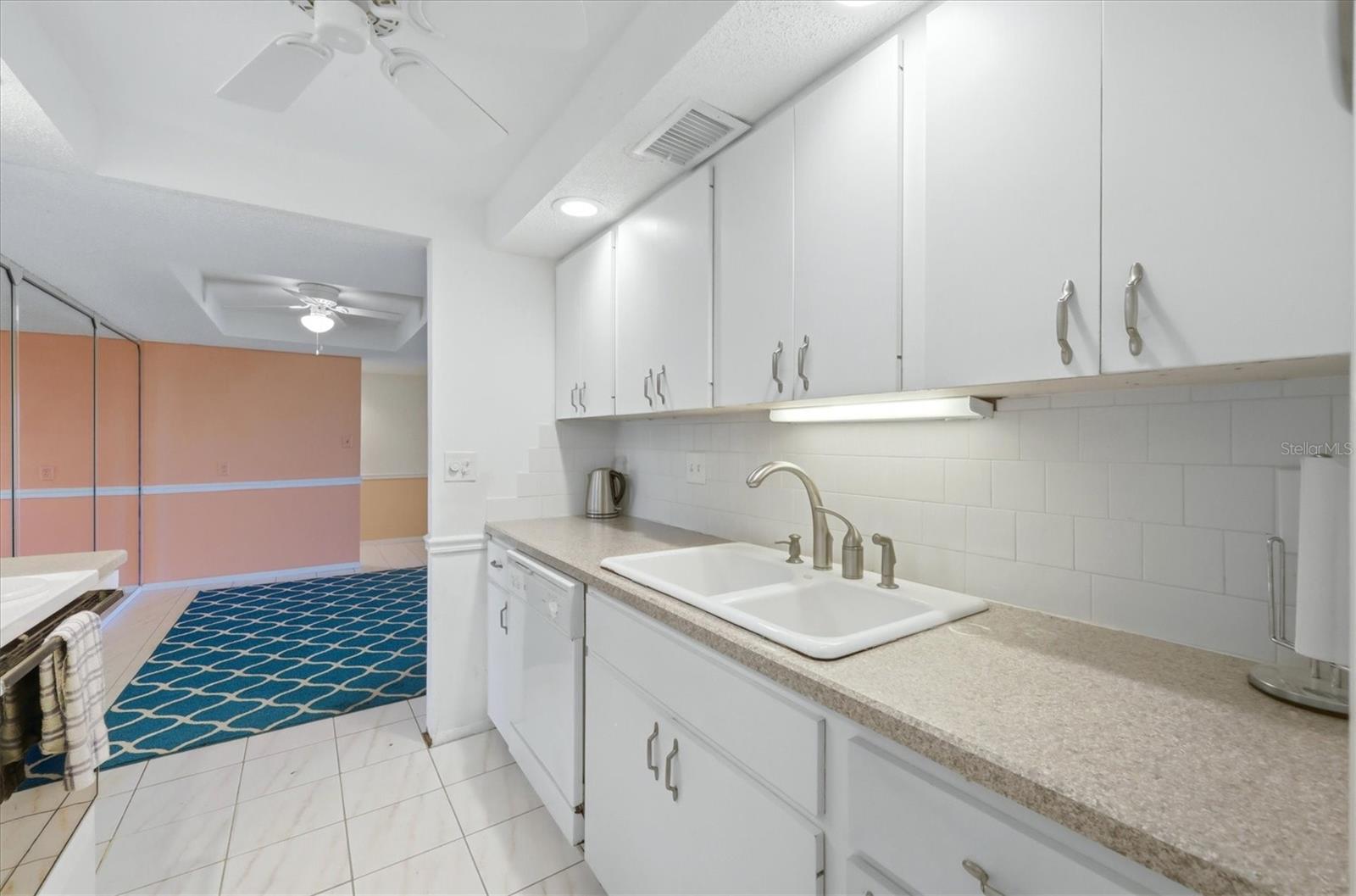 EL CONQUISTADOR VILLAGE 1 SEC 1 - Residential