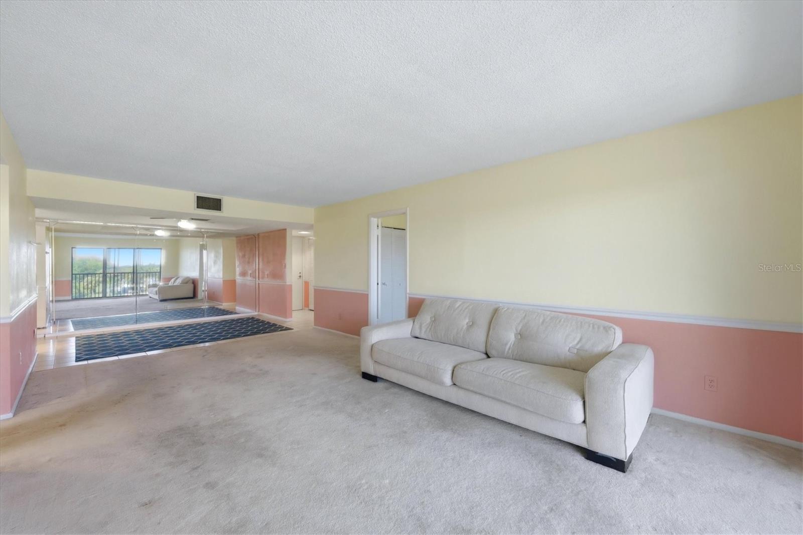 EL CONQUISTADOR VILLAGE 1 SEC 1 - Residential