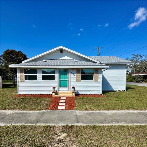 A home in AUBURNDALE