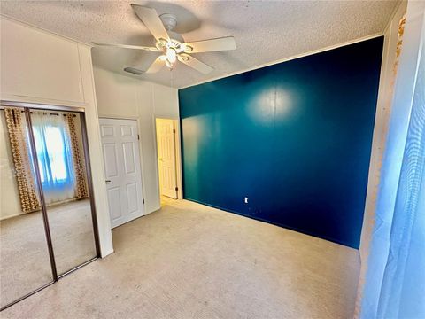 A home in AUBURNDALE