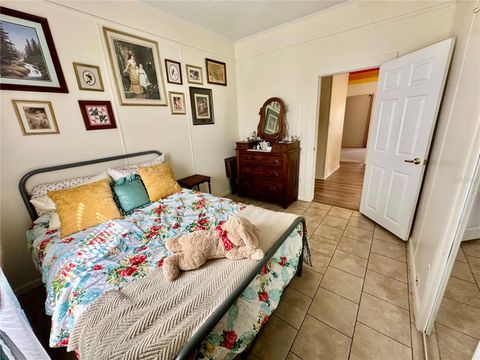 A home in AUBURNDALE
