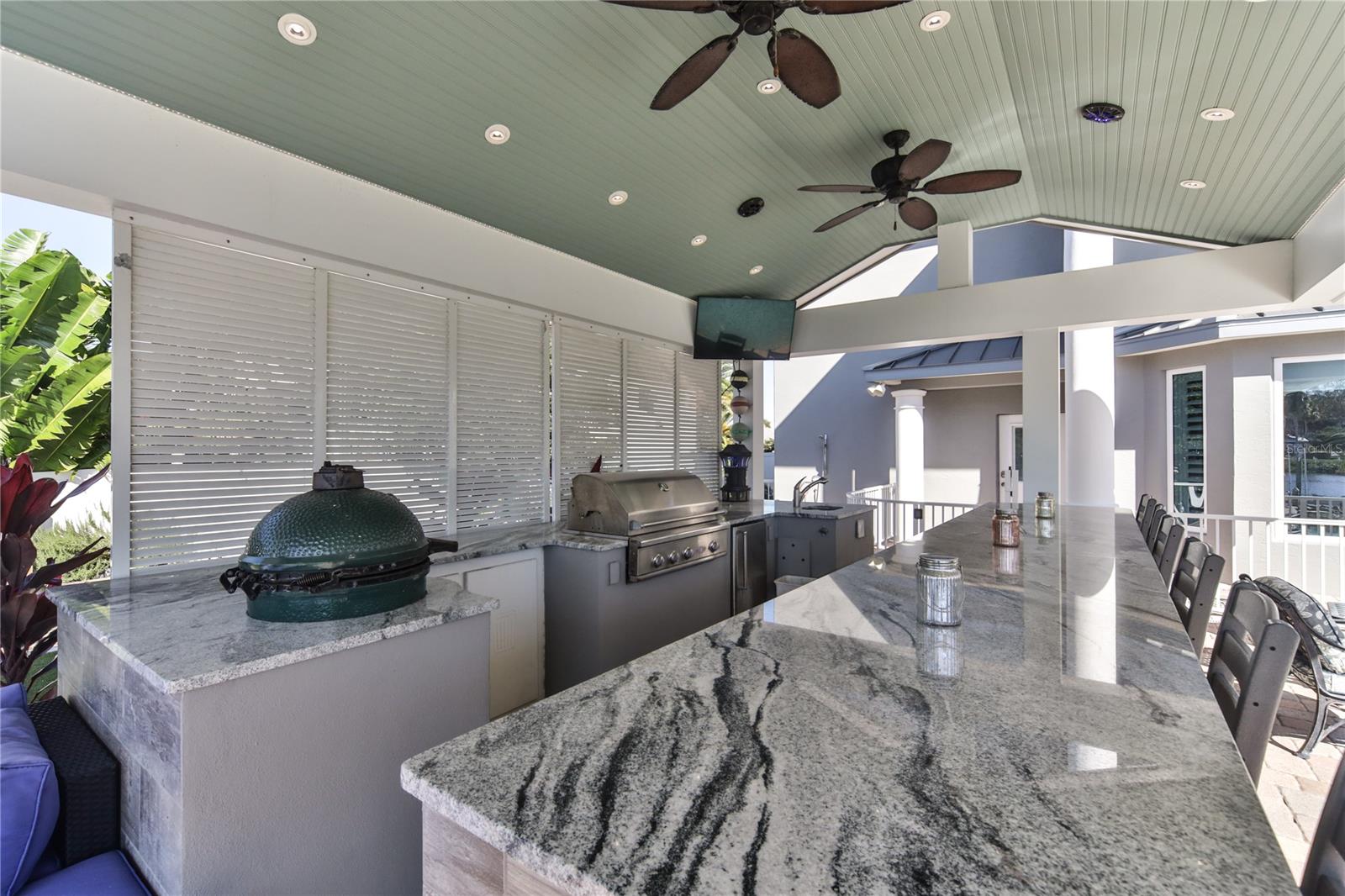 Yacht Club Island Estate - Residential