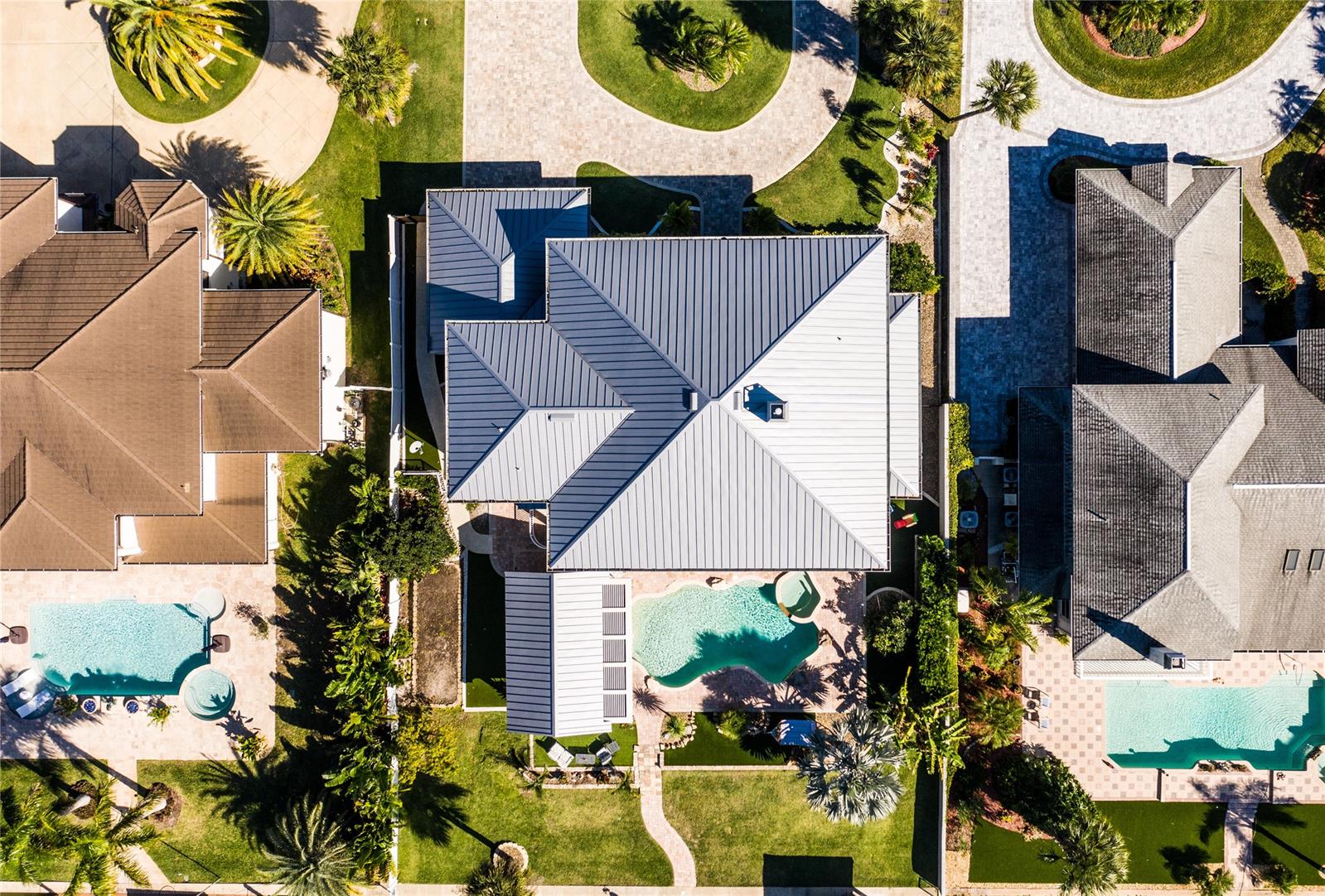 Yacht Club Island Estate - Residential