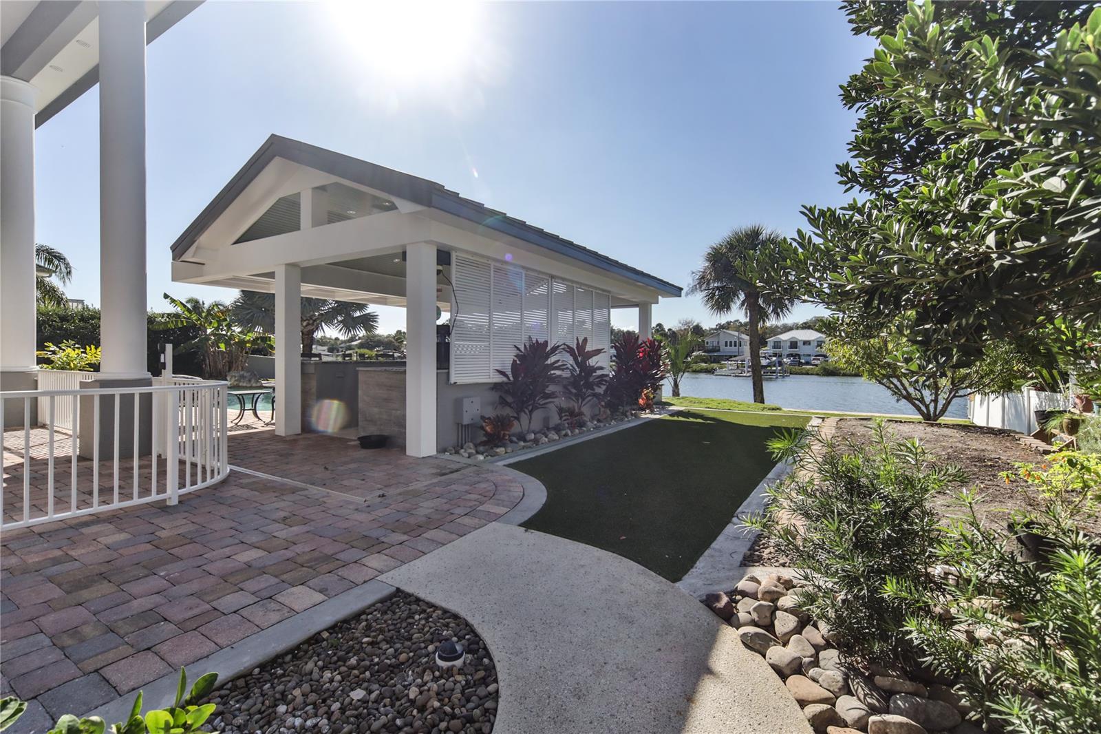 Yacht Club Island Estate - Residential