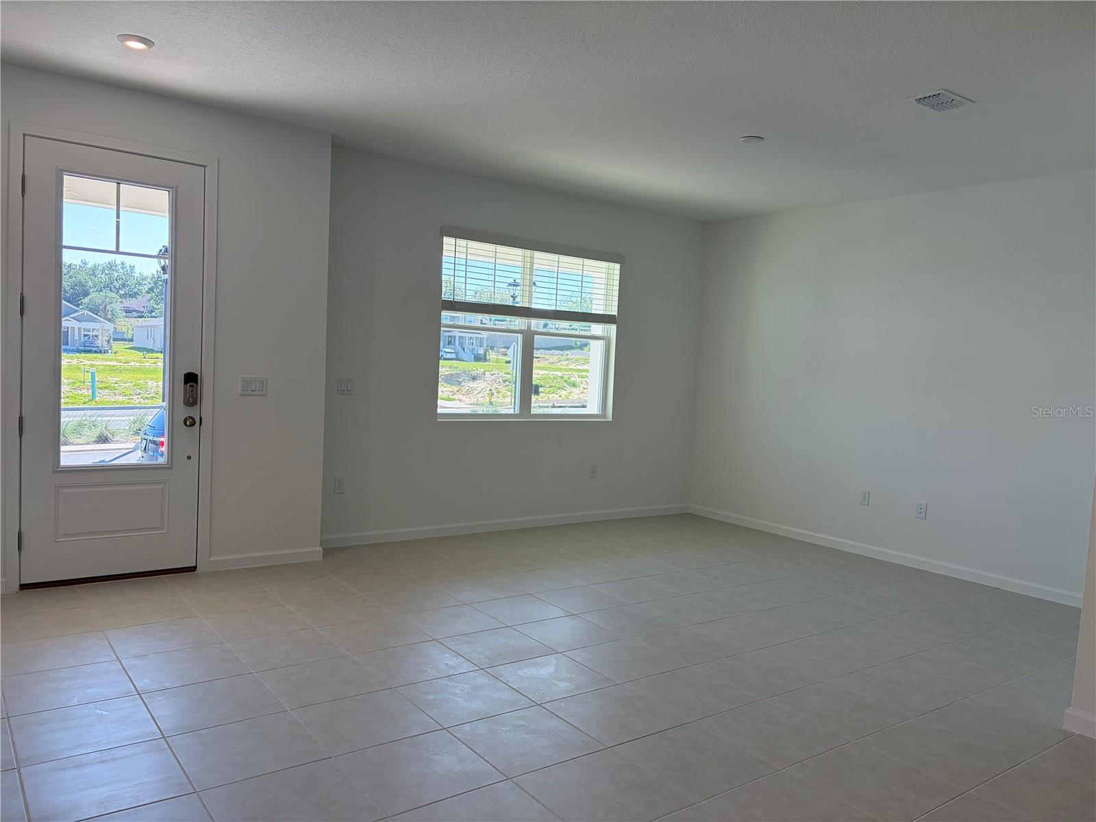 RAINWOOD - Residential Lease