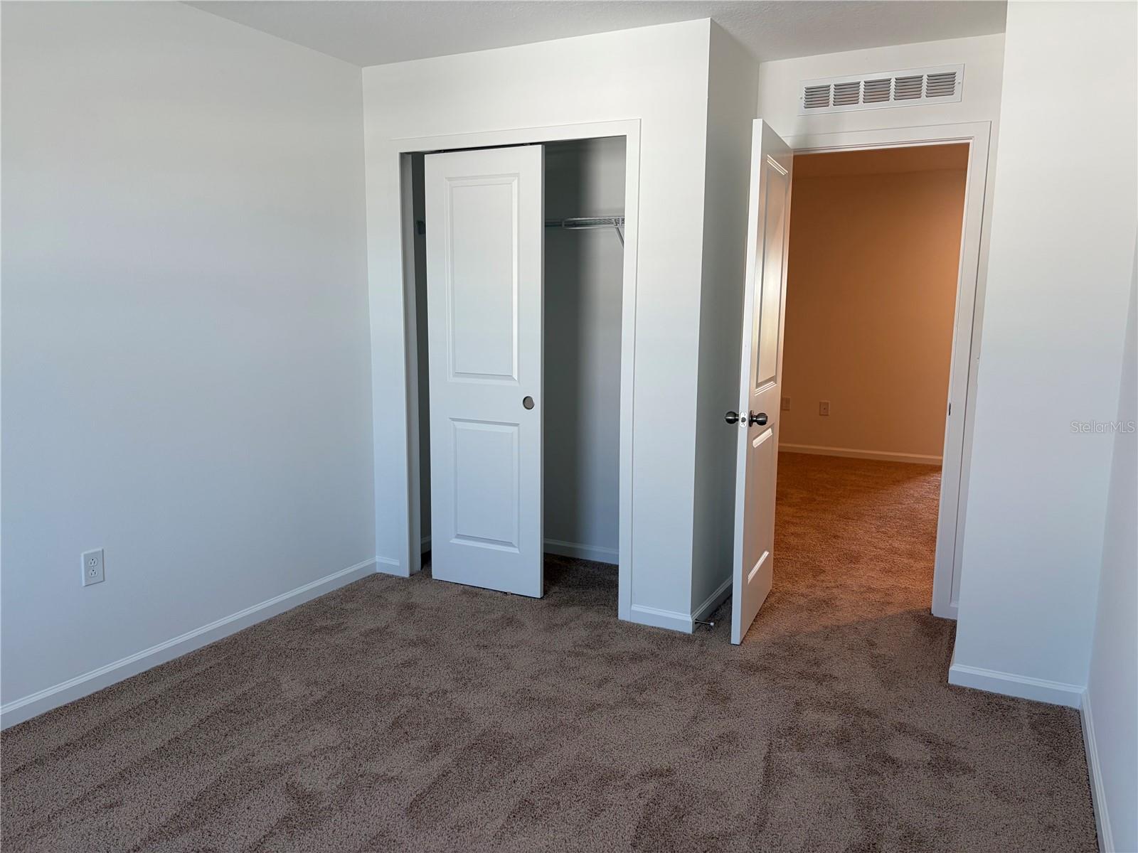 RAINWOOD - Residential Lease