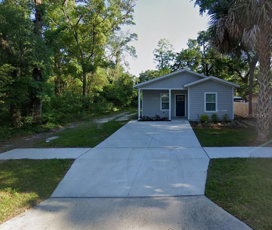 Built in 2023 and tucked into an established, friendly community, this charming 3-bedroom, 2-bath home offers the best of both worlds—modern design paired with the warmth of a neighborhood that already feels like home. With 1,270 sq. ft. of thoughtfully planned living space, it’s perfect for anyone ready to settle in without giving up the convenience of newer construction.
Step inside and you’ll be greeted by a light-filled, open layout where the living, dining, and kitchen areas flow seamlessly —ideal for both everyday living and easy entertaining. The kitchen is a true heart-of-the-home, featuring sleek cabinetry, modern finishes, and plenty of counter space to whip up your favorite meals.
The spacious primary suite is your private retreat, complete with its own bath and generous closet space. Two additional bedrooms provide room for family, guests, or a dedicated home office—flexibility to fit your lifestyle now and for years to come.
Outside, enjoy the peace of an established community with mature surroundings and the bonus of a yard that’s just the right size for weekend barbecues or a quiet morning coffee. With its move-in ready condition, you can focus on making memories from day one.
Whether you’re buying your first home, downsizing, or simply looking for something fresh and modern, this home is ready to welcome you.
Come see why life feels just right here—schedule your showing today!