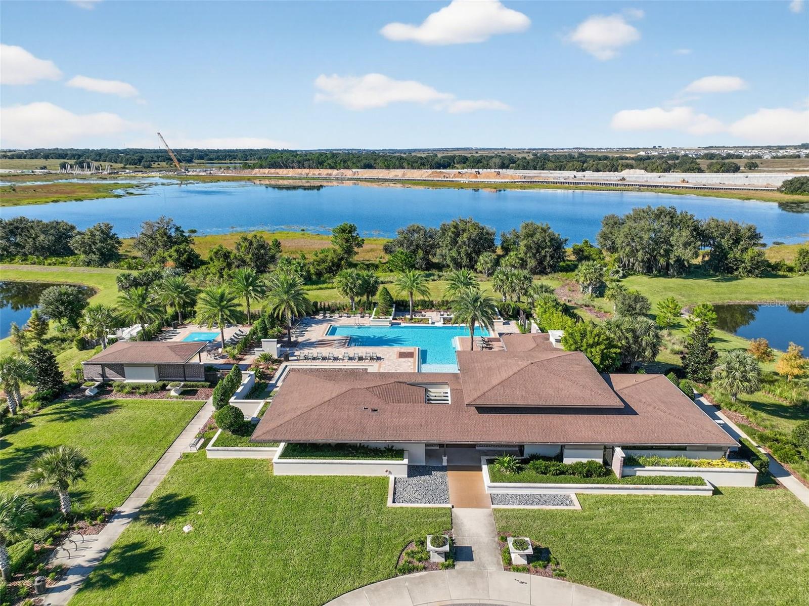 HAWKSMOOR PH 2 - Residential