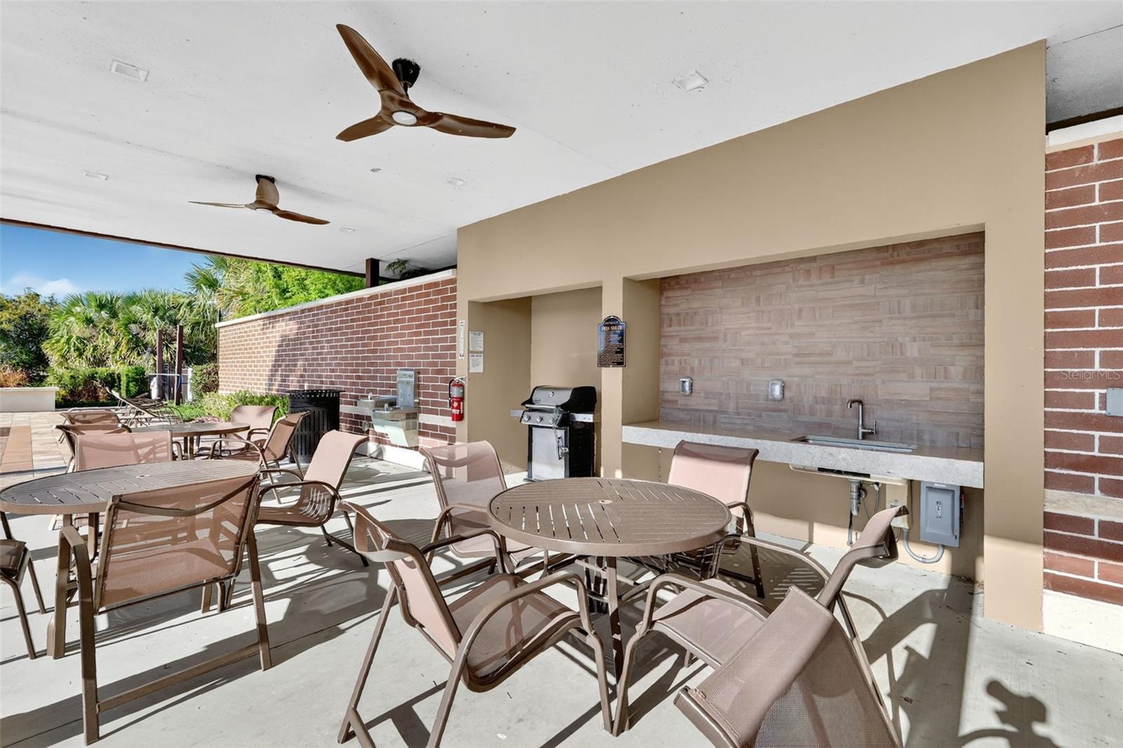 HAWKSMOOR PH 2 - Residential