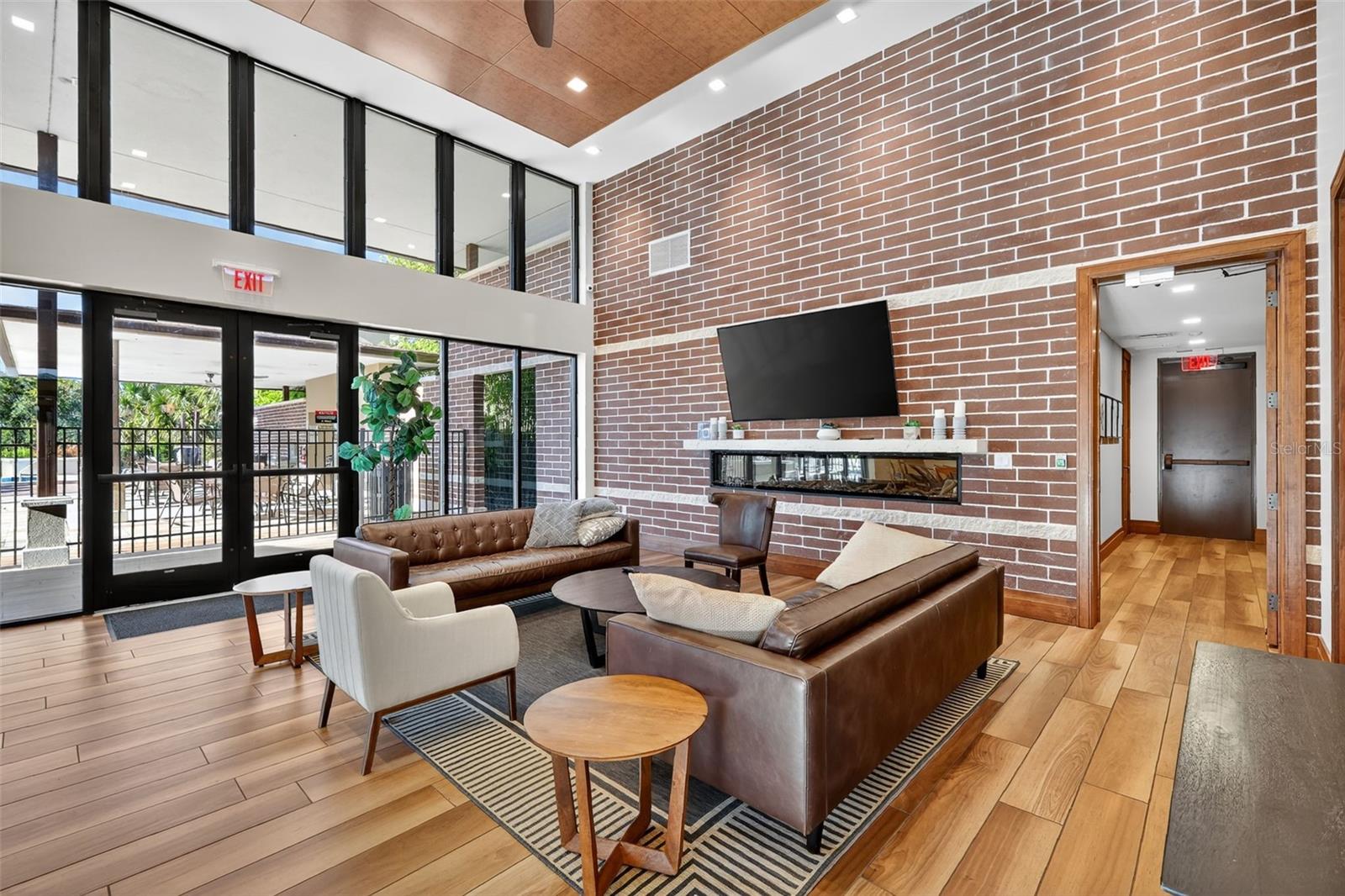 HAWKSMOOR PH 2 - Residential