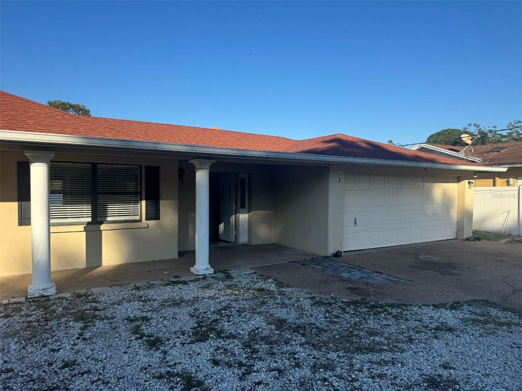 Photo of 6617 Lake Cane Drive, Orlando, FL 32819 (MLS # O6371330)