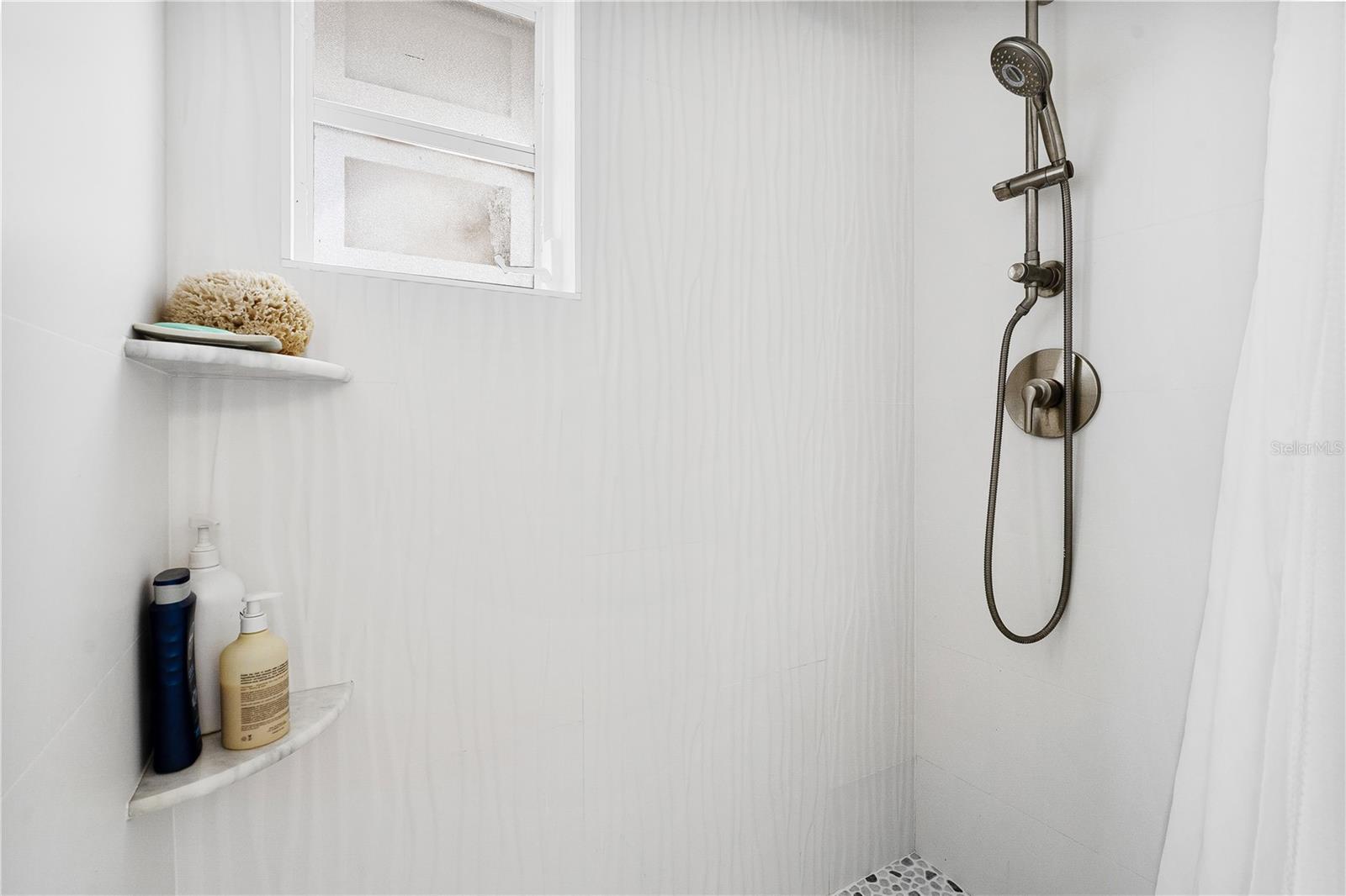 INDIAN WATERS UNIT 03 - Residential