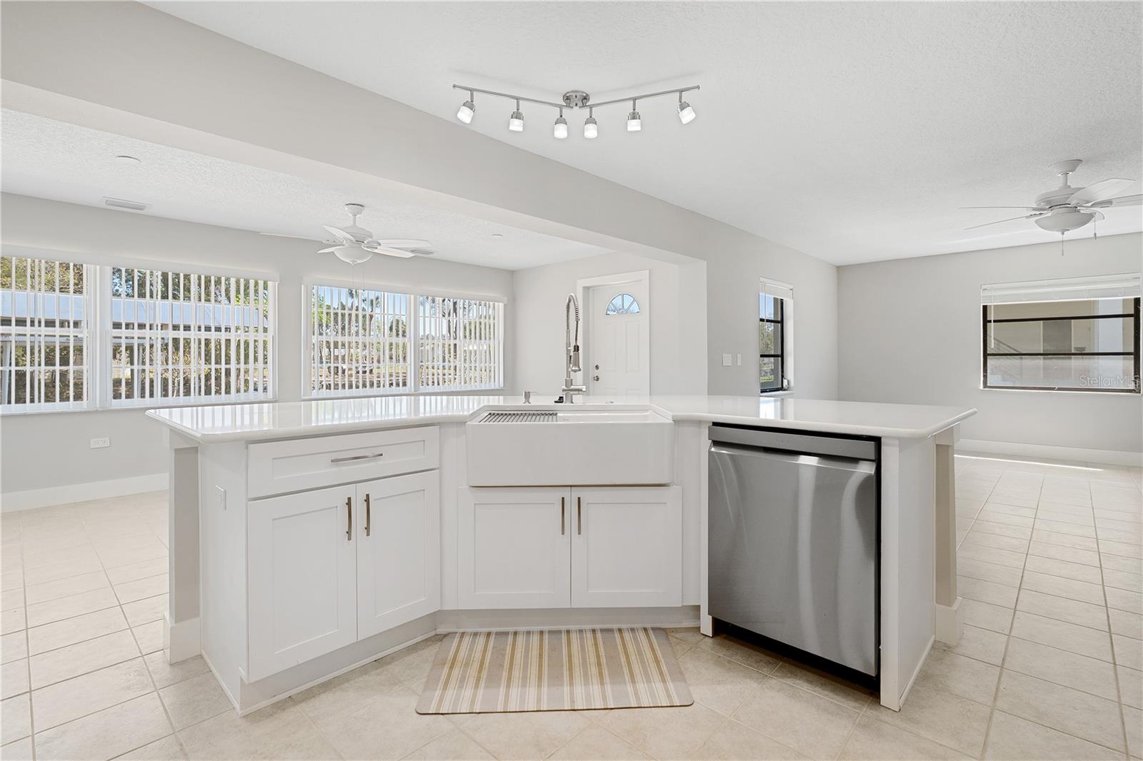 INDIAN WATERS UNIT 03 - Residential