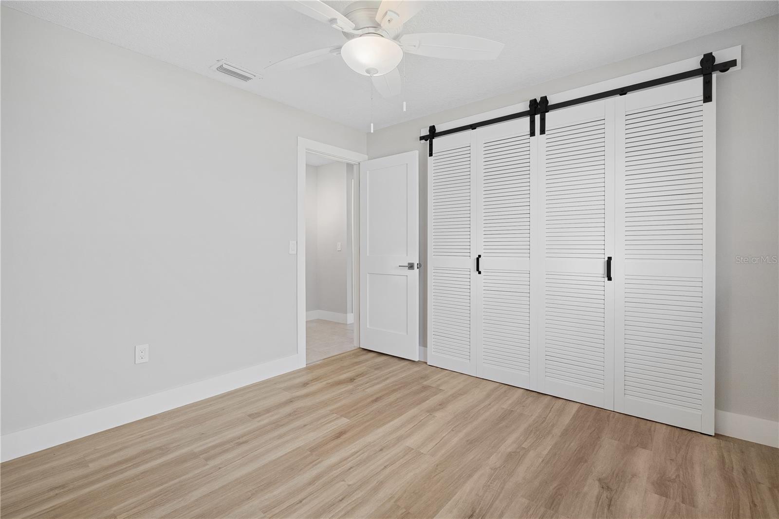 INDIAN WATERS UNIT 03 - Residential