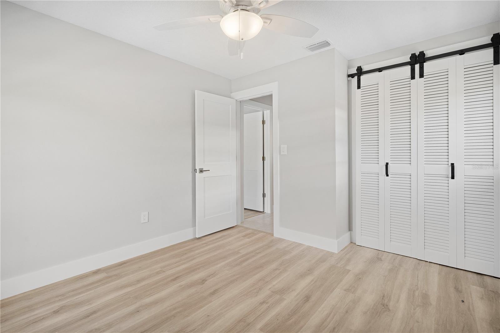 INDIAN WATERS UNIT 03 - Residential