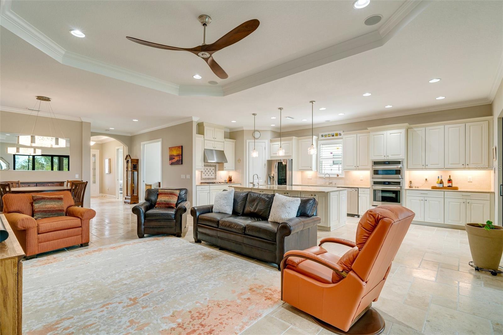 BELLACINA BY CASEY KEY PH 3 - Residential