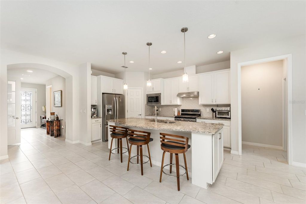 Photo of 409 Almansa Street, Davenport, FL 33837 (MLS # S5137450)