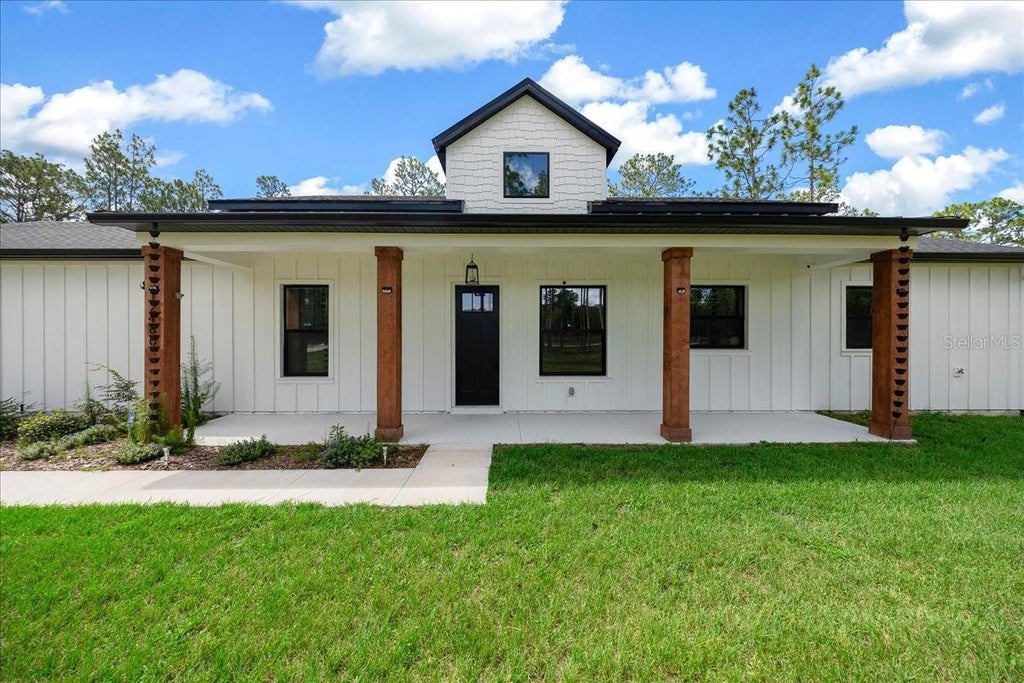 Photo of 12460 SW 48th Lane Road, Ocala, FL 34481 (MLS # OM727228)