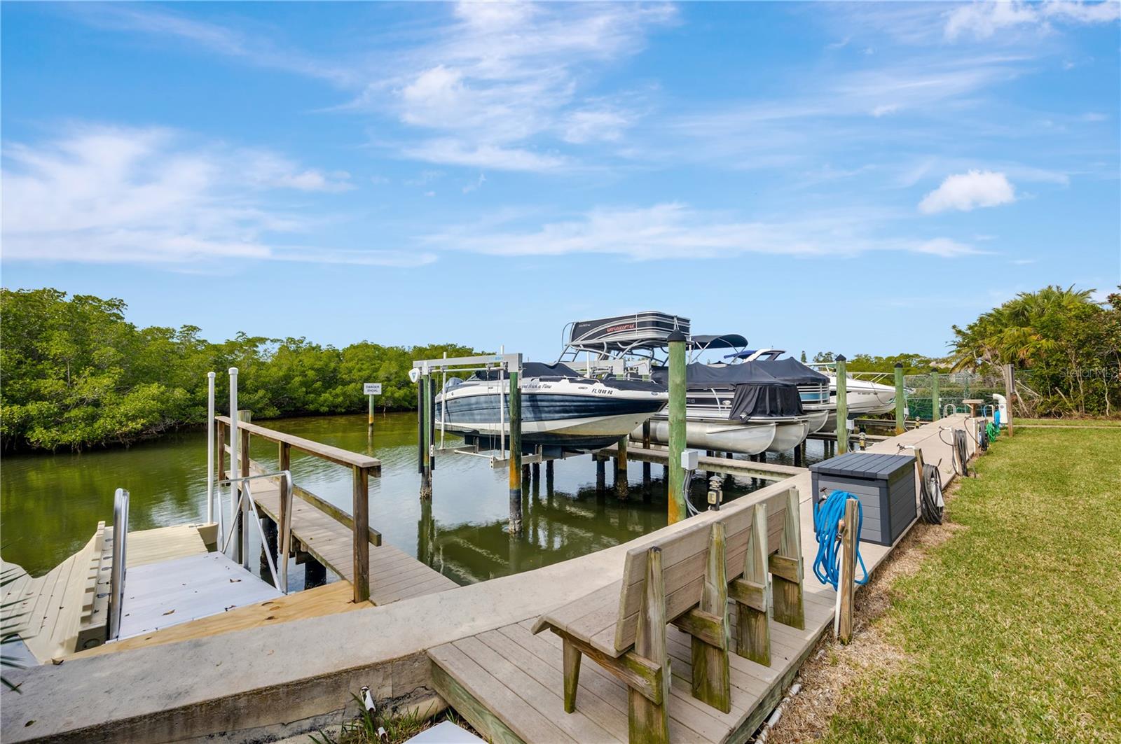 PORTOFINO ON THE BAY - Land